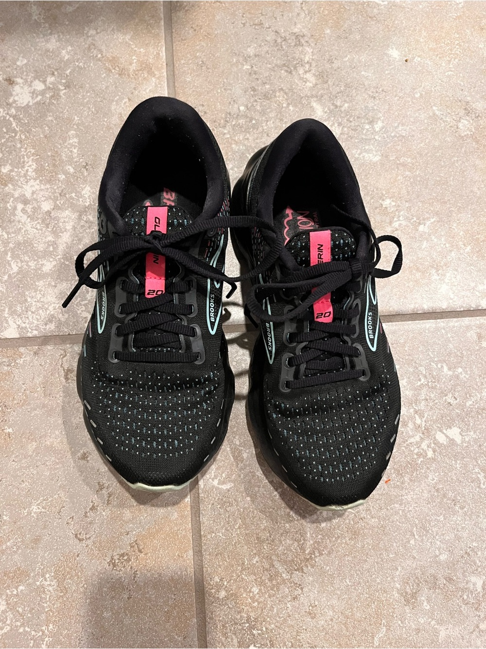 Brooks Women’s glycerin 20 Black Running Shoes with Pink and Mint Accents - Picture 2 of 8